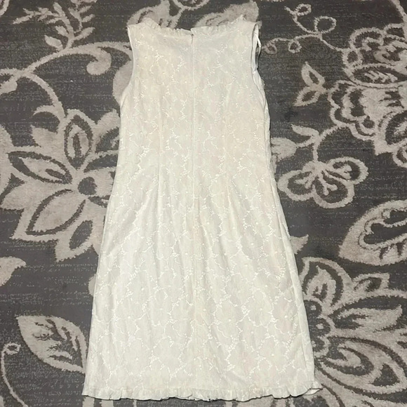 J Howard off white lace sleeveless dress. Like new. Size 12. Lined. - Picture 4 of 6